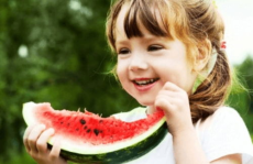 娱乐吃瓜酱紫金玫瑰,娱乐吃瓜界的璀璨明珠