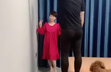 疫情在家娱乐唱歌,歌声传递温暖与力量